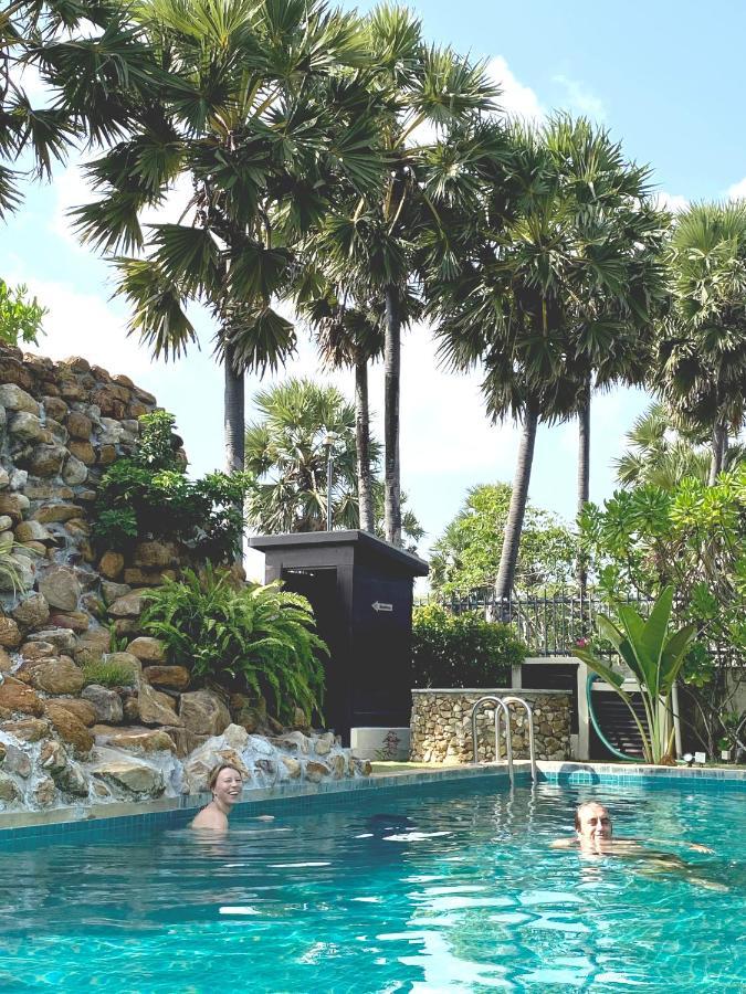 Dream Garden Hotel 3*